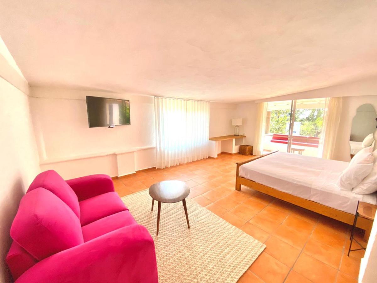 Hotel Cala Blanca เควนาวากา ภายนอก รูปภาพ